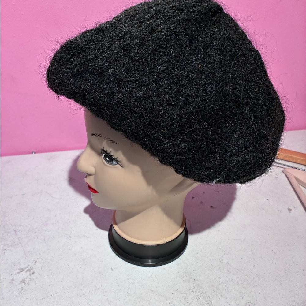 Marshall Fields Vintage Elegant Black Wool Beret made in Italy